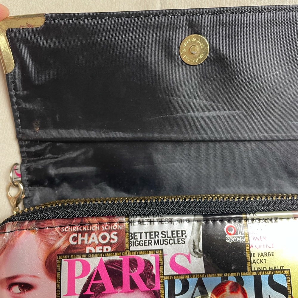 Vogue Magazine Cover Print Wallet Style Purse Shoulder Multicolor Vinyl Clutch - Picture 11 of 14